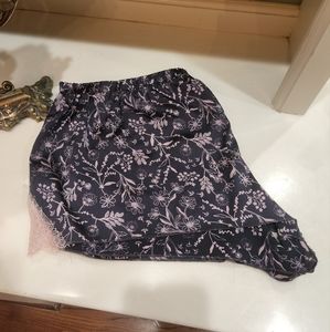 Victoria's Secret Sz XL Gray/Pink Lace Floral Pajama Shorts